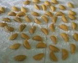 Foto langkah ke 6 dari resep Pastel abon "Windy".