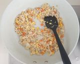 Gambar langkah 2 resipi Menu Berpantang :Nasi Goreng Halia.