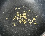 รูปขั้นตอนการทำที่ 2 ของ หมูสับผัดเต้าหู้ไข่
