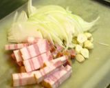 A picture of step 1 of Bacon and Spring Cabbage in Tomato Sauce.