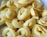 Foto del paso 1 de la receta Tortellini con jamón y nata