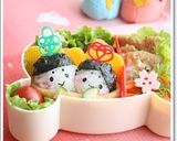 A picture of step 6 of Girl's Day Charaben ＊ Emperor & Empress Inarizushi.