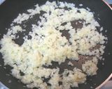 A picture of step 2 of Paella in a Frying Pan.