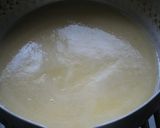 A picture of step 2 of Kaya Jam.