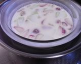 A picture of step 5 of Colorful Dome Shaped Fruit Yogurt Jelly.