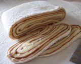 A picture of step 5 of Caramel Flavored Marble Bread.