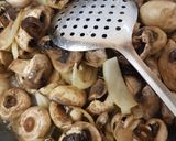 A picture of step 2 of Peppercorn Mushrooms & Onion.