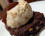 Une image de l'étape 3 de Nougat glacé au brownie moilleux.