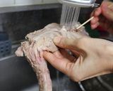 A picture of step 6 of Refreshing Chicken Soup Stock (For Shio Ramen).