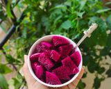 A picture of step 1 of Dragon Fruit Milkshake.