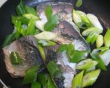 A picture of step 4 of Italian Style with Tomatoes Mackerel Simmered In Tomato and Miso.