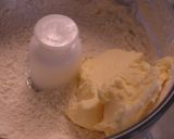 A picture of step 3 of Egg-free Easy Scones.