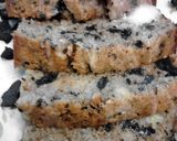 A picture of step 11 of Oreo's N Cream Banana Bread.