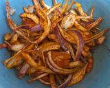 कांदा बटाटा भजी (kanda batata bhaji recipe in marathi) रेसिपी स्टेप 1 फोटो