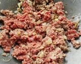 Foto langkah ke 3 dari resep Daging sapi cincang buat isi Roti Goreng.