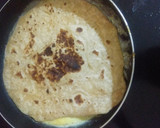 சப்பாத்தி எக் ரோல் ரெசிபி ஸ்டேப் 3 புகைப்படம்