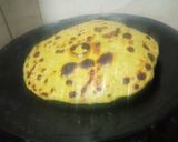 A picture of step 4 of Palak aloo ke parathe.