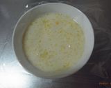 A picture of step 5 of Microwaved Custard Cream with Honey.