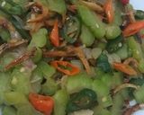 Foto langkah ke 5 dari resep Tumis pare teri.