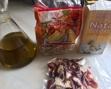 Foto del paso 1 de la receta: Noodles 🍲de jamón ibérico, nata ligera y albahaca 🌿