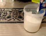 Foto del paso 1 de la receta: Como hacer yogurt natural con fresa fácil económico y rápido!!!