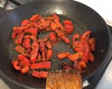 Une image de l'étape 8 de Bœuf sauté au poivron rouge, trevisana et épices italiennes.