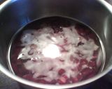 A picture of step 1 of Mock Shiruko! With Kidney Beans.