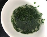 Hình bước làm 4 của món Bún thịt nướng chả giò
