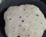 A picture of step 4 of Atte ki roti gol gol.