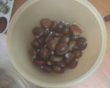 Foto del paso 1 de la receta Castañas asadas en sartén
