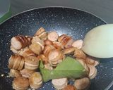 Foto langkah ke 2 dari resep Sosis kecap pedas.