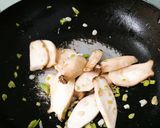 Hình bước làm 1 của món Nấm đùi gà kho (món chay)