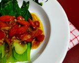 Foto langkah ke 5 dari resep Pokcoy Sosis Saos Tiram.
