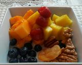 Foto del paso 3 de la receta: Yogur con frutas