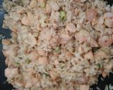 Foto del paso 8 de la receta: Yakimeshi de salmón y camarones