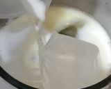 Foto langkah ke 3 dari resep Matcha Milk Coffee.