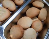 A picture of step 7 of Egg Coin Cookie.