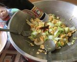 รูปขั้นตอนการทำที่ 8 ของ ผักกาดขาวผัดไข่สูตรประหยัด