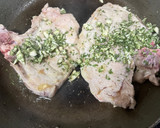 Foto del paso 6 de la receta: Chuletas de aguja con ajo y perejil