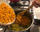 Foto del paso 3 de la receta: Lentejas rojas guisadas (vegano)
