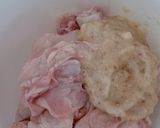 Foto langkah ke 2 dari resep Ayam Goreng Bawang Putih.