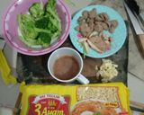 Foto langkah ke 1 dari resep Mie goreng brokoli sehat.