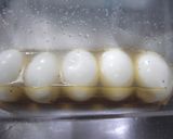 A picture of step 2 of Salt-Marinated Eggs with Sesame Oil Flavor.