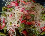 Foto langkah ke 4 dari resep Tumis buncis kulit melinjo soun sederhana.