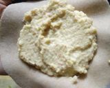 A picture of step 4 of Chana daal Gujhiya.