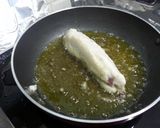 A picture of step 5 of Chinese Sausage Wrapped In Fish Paste.