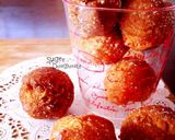 A picture of step 4 of Simple Donuts with Pancake Mix.