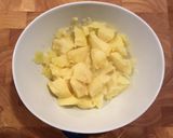 A picture of step 6 of Potatoes With Chicken & Bacon Cream.