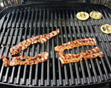 A picture of step 2 of Ultimate Bacon Cheeseburger.