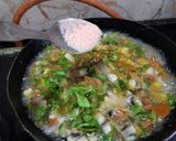 A picture of step 2 of Mix vegetable soup.